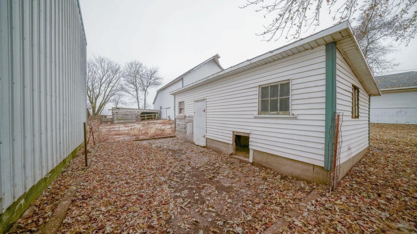 2610 Klinger, PECATONICA, Illinois 61063, 2 Bedrooms Bedrooms, ,1 BathroomBathrooms,House,For Sale,Klinger,202507331