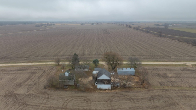 2610 Klinger, PECATONICA, Illinois 61063, 2 Bedrooms Bedrooms, ,1 BathroomBathrooms,House,For Sale,Klinger,202507331