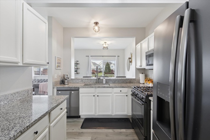 7326 Mabels, LOVES PARK, Illinois 61111, 3 Bedrooms Bedrooms, ,2 BathroomsBathrooms,Condominium,For Sale,Mabels,202507332