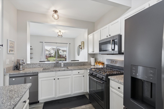 7326 Mabels, LOVES PARK, Illinois 61111, 3 Bedrooms Bedrooms, ,2 BathroomsBathrooms,Condominium,For Sale,Mabels,202507332