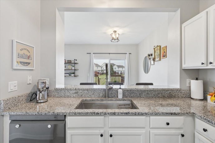 7326 Mabels, LOVES PARK, Illinois 61111, 3 Bedrooms Bedrooms, ,2 BathroomsBathrooms,Condominium,For Sale,Mabels,202507332