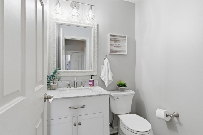 7326 Mabels, LOVES PARK, Illinois 61111, 3 Bedrooms Bedrooms, ,2 BathroomsBathrooms,Condominium,For Sale,Mabels,202507332