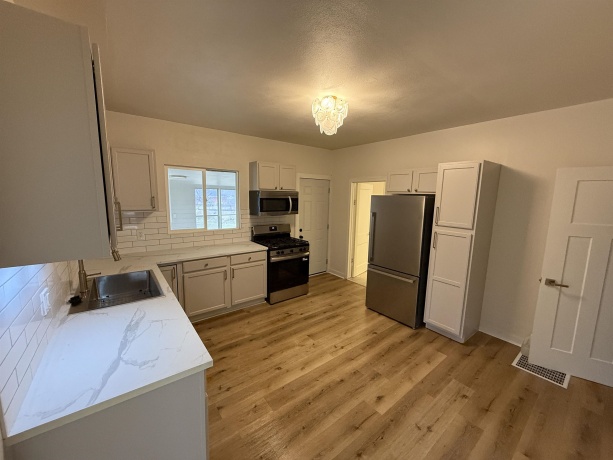 1520 Rockton, ROCKFORD, Illinois 61103, 4 Bedrooms Bedrooms, ,2 BathroomsBathrooms,House,For Sale,Rockton,202507333