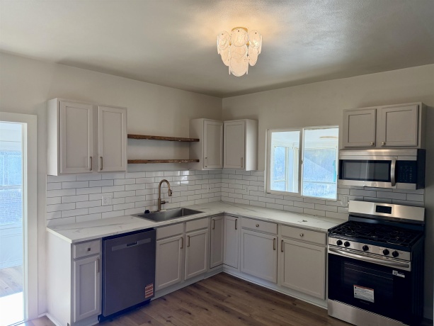 1520 Rockton, ROCKFORD, Illinois 61103, 4 Bedrooms Bedrooms, ,2 BathroomsBathrooms,House,For Sale,Rockton,202507333