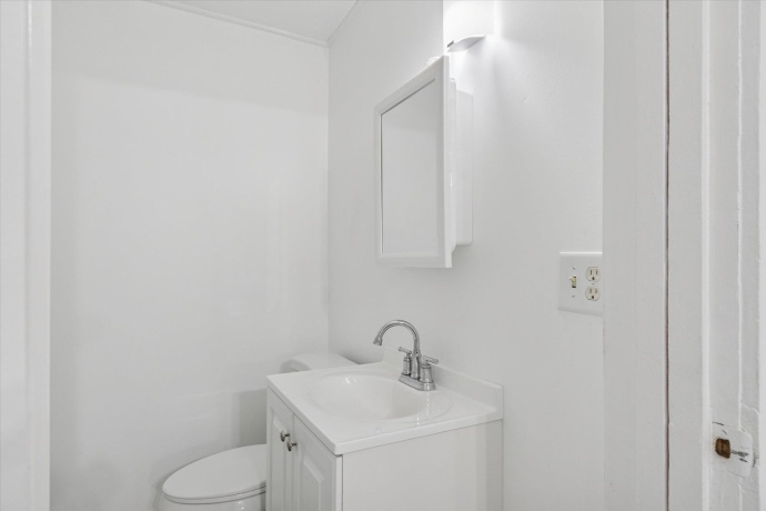 1212 10th, ROCKFORD, Illinois 61104, 3 Bedrooms Bedrooms, ,1 BathroomBathrooms,House,For Sale,10th,202507334