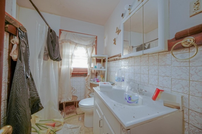 1522 Chestnut, ROCKFORD, Illinois 61102, 2 Bedrooms Bedrooms, ,1 BathroomBathrooms,House,For Sale,Chestnut,202507335