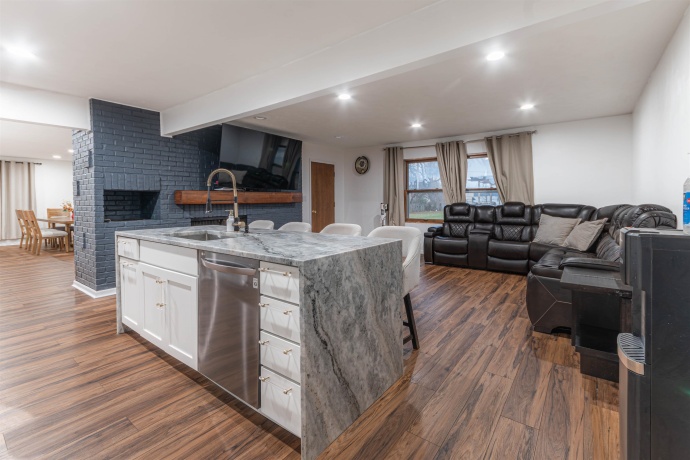 2731 Wendy, ROCKFORD, Illinois 61109, 3 Bedrooms Bedrooms, ,3 BathroomsBathrooms,House,For Sale,Wendy,202507338