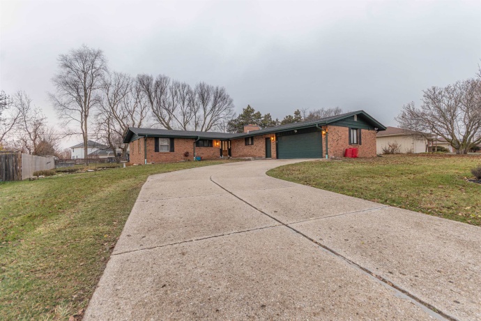 2731 Wendy, ROCKFORD, Illinois 61109, 3 Bedrooms Bedrooms, ,3 BathroomsBathrooms,House,For Sale,Wendy,202507338