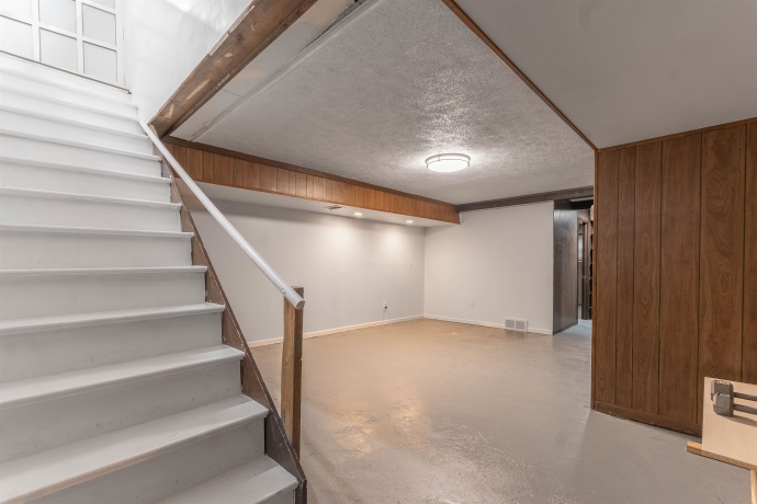 2731 Wendy, ROCKFORD, Illinois 61109, 3 Bedrooms Bedrooms, ,3 BathroomsBathrooms,House,For Sale,Wendy,202507338