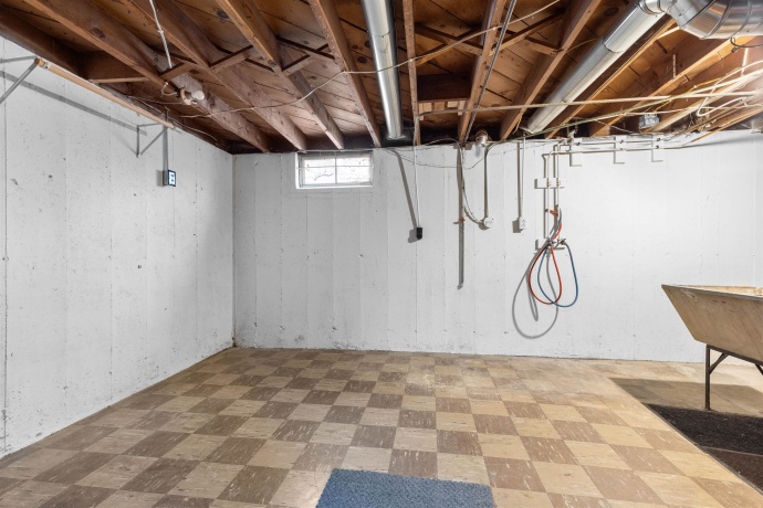 1707 Sexton, ROCKFORD, Illinois 61108, 2 Bedrooms Bedrooms, ,1 BathroomBathrooms,House,For Sale,Sexton,202507181