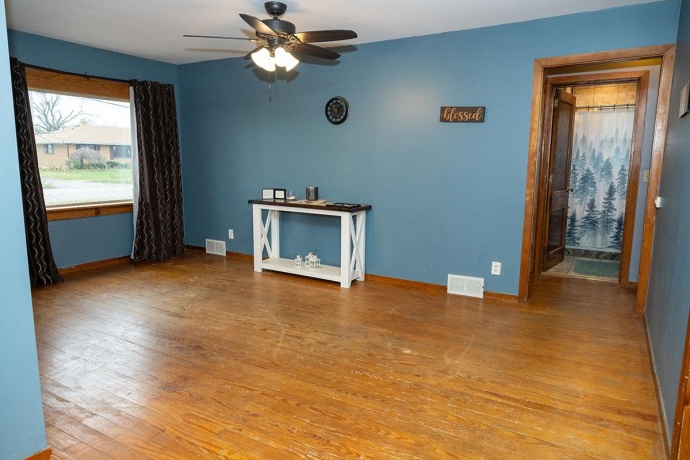 503 2ND, BYRON, Illinois 61010, 2 Bedrooms Bedrooms, ,1 BathroomBathrooms,House,For Sale,2ND,202507345