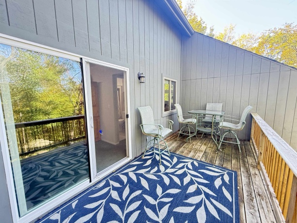 5 Cayuga, GALENA, Illinois 61036, 2 Bedrooms Bedrooms, ,2 BathroomsBathrooms,House,For Sale,Cayuga,202502157