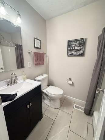 5 Cayuga, GALENA, Illinois 61036, 2 Bedrooms Bedrooms, ,2 BathroomsBathrooms,House,For Sale,Cayuga,202502157