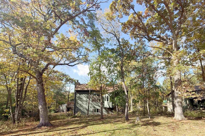 5 Cayuga, GALENA, Illinois 61036, 2 Bedrooms Bedrooms, ,2 BathroomsBathrooms,House,For Sale,Cayuga,202502157