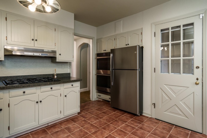 2326 CLINTON, ROCKFORD, Illinois 61103, 4 Bedrooms Bedrooms, ,2 BathroomsBathrooms,House,For Sale,CLINTON,202507352