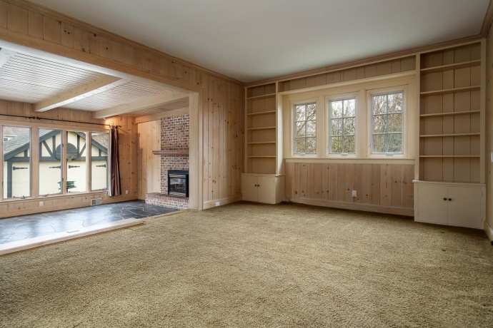 2326 CLINTON, ROCKFORD, Illinois 61103, 4 Bedrooms Bedrooms, ,2 BathroomsBathrooms,House,For Sale,CLINTON,202507352