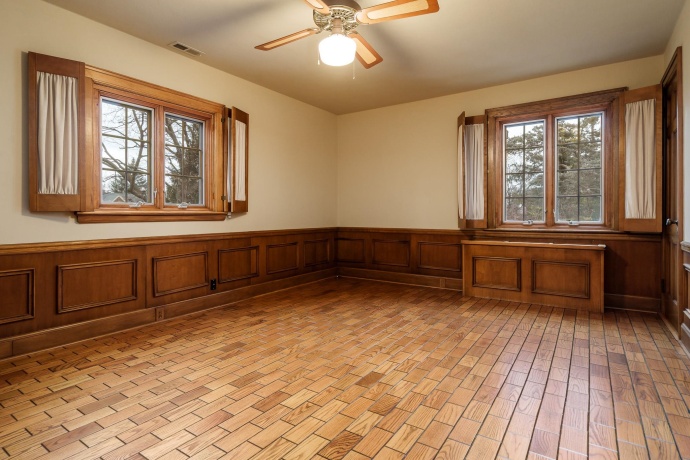 2326 CLINTON, ROCKFORD, Illinois 61103, 4 Bedrooms Bedrooms, ,2 BathroomsBathrooms,House,For Sale,CLINTON,202507352