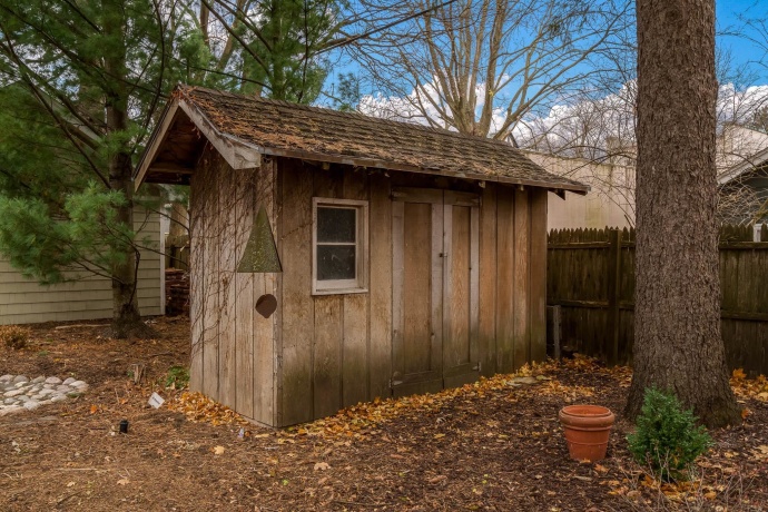 2326 CLINTON, ROCKFORD, Illinois 61103, 4 Bedrooms Bedrooms, ,2 BathroomsBathrooms,House,For Sale,CLINTON,202507352