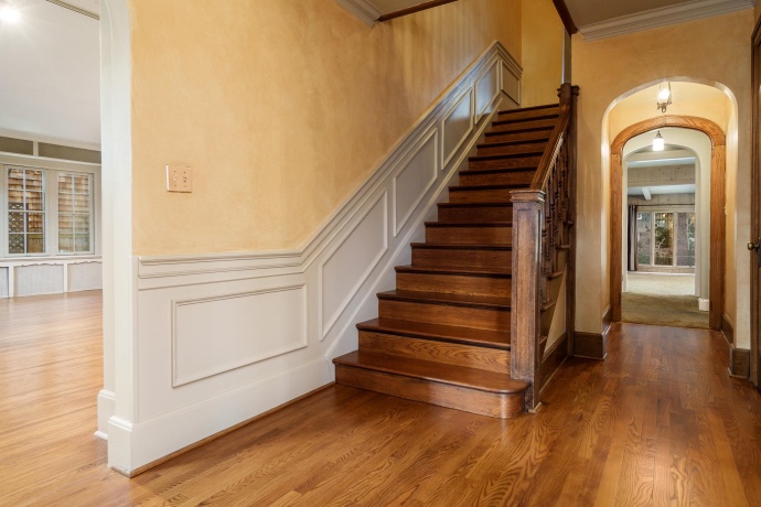 2326 CLINTON, ROCKFORD, Illinois 61103, 4 Bedrooms Bedrooms, ,2 BathroomsBathrooms,House,For Sale,CLINTON,202507352