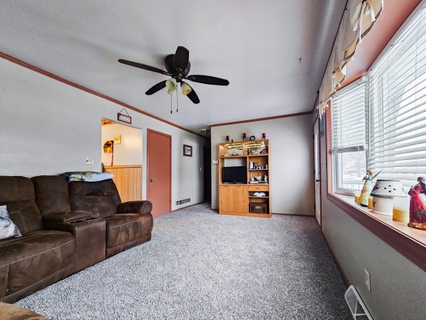 1105 Colonial, MACHESNEY PARK, Illinois 61115, 3 Bedrooms Bedrooms, ,1 BathroomBathrooms,House,For Sale,Colonial,202507353