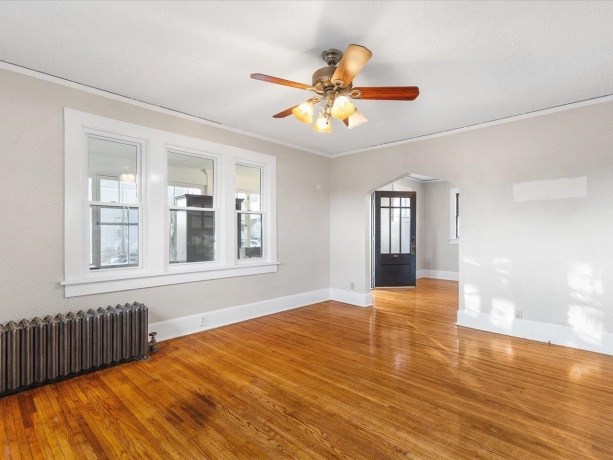 634 13th, ROCKFORD, Illinois 61104, 3 Bedrooms Bedrooms, ,2 BathroomsBathrooms,House,For Sale,13th,202507359