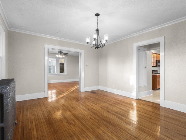 634 13th, ROCKFORD, Illinois 61104, 3 Bedrooms Bedrooms, ,2 BathroomsBathrooms,House,For Sale,13th,202507359