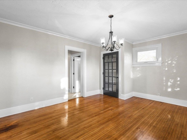 634 13th, ROCKFORD, Illinois 61104, 3 Bedrooms Bedrooms, ,2 BathroomsBathrooms,House,For Sale,13th,202507359