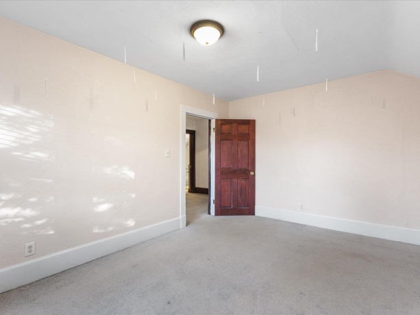 634 13th, ROCKFORD, Illinois 61104, 3 Bedrooms Bedrooms, ,2 BathroomsBathrooms,House,For Sale,13th,202507359