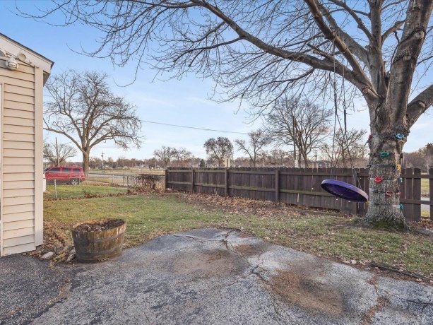 634 13th, ROCKFORD, Illinois 61104, 3 Bedrooms Bedrooms, ,2 BathroomsBathrooms,House,For Sale,13th,202507359