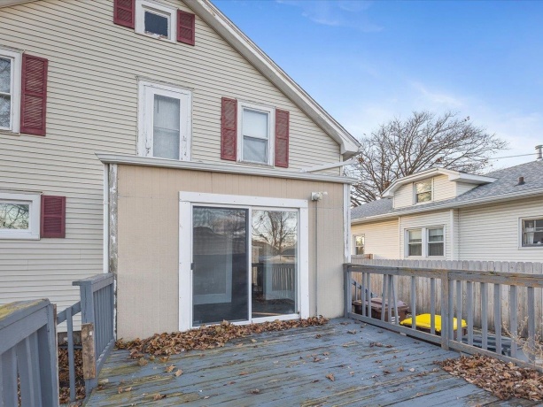 634 13th, ROCKFORD, Illinois 61104, 3 Bedrooms Bedrooms, ,2 BathroomsBathrooms,House,For Sale,13th,202507359