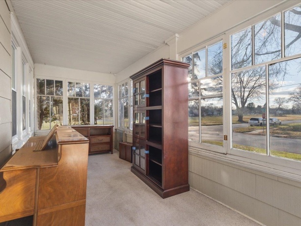 634 13th, ROCKFORD, Illinois 61104, 3 Bedrooms Bedrooms, ,2 BathroomsBathrooms,House,For Sale,13th,202507359