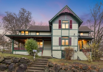 1611 Oakes, ROCKFORD, Illinois 61107, 3 Bedrooms Bedrooms, ,2 BathroomsBathrooms,House,For Sale,Oakes,202507361