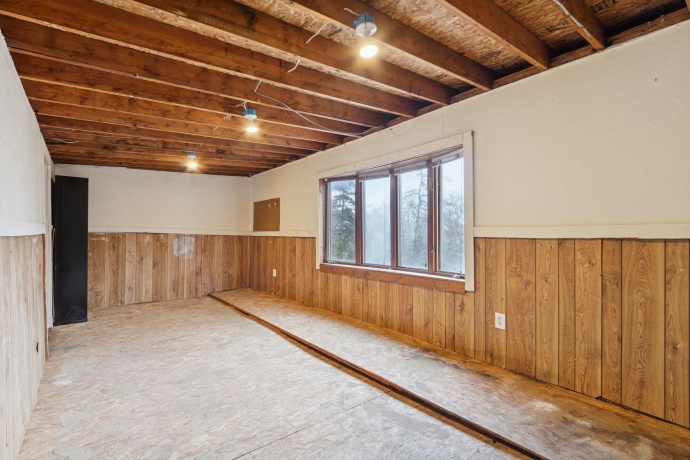 1611 Oakes, ROCKFORD, Illinois 61107, 3 Bedrooms Bedrooms, ,2 BathroomsBathrooms,House,For Sale,Oakes,202507361