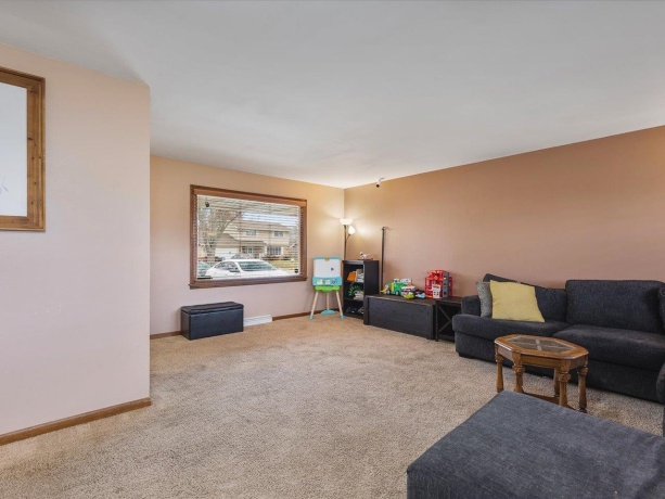 4821 Danforth, ROCKFORD, Illinois 61114, 3 Bedrooms Bedrooms, ,1 BathroomBathrooms,House,For Sale,Danforth,202507364