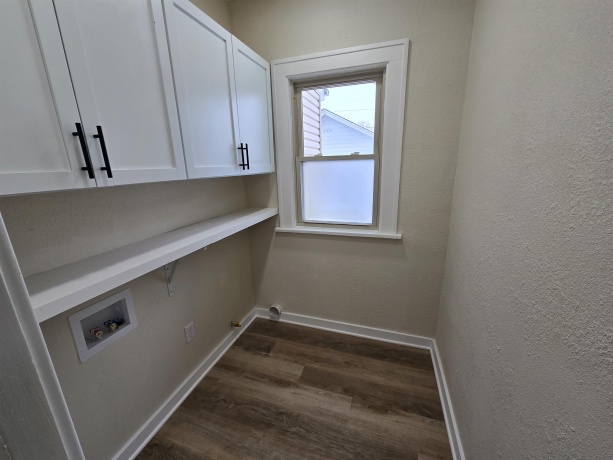 2220 15th, ROCKFORD, Illinois 61104, 3 Bedrooms Bedrooms, ,2 BathroomsBathrooms,House,For Sale,15th,202507369