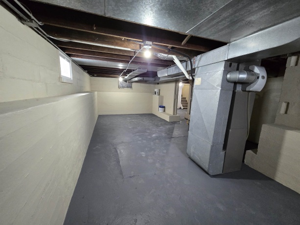 2220 15th, ROCKFORD, Illinois 61104, 3 Bedrooms Bedrooms, ,2 BathroomsBathrooms,House,For Sale,15th,202507369