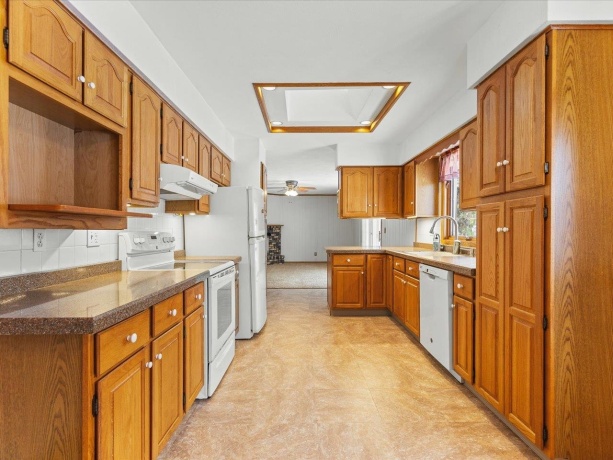 3356 Cavendish, ROCKFORD, Illinois 61109, 3 Bedrooms Bedrooms, ,2 BathroomsBathrooms,House,For Sale,Cavendish,202507370