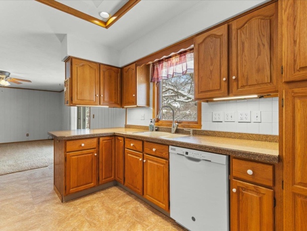 3356 Cavendish, ROCKFORD, Illinois 61109, 3 Bedrooms Bedrooms, ,2 BathroomsBathrooms,House,For Sale,Cavendish,202507370