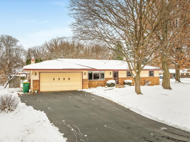 3356 Cavendish, ROCKFORD, Illinois 61109, 3 Bedrooms Bedrooms, ,2 BathroomsBathrooms,House,For Sale,Cavendish,202507370