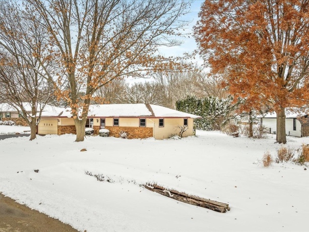 3356 Cavendish, ROCKFORD, Illinois 61109, 3 Bedrooms Bedrooms, ,2 BathroomsBathrooms,House,For Sale,Cavendish,202507370