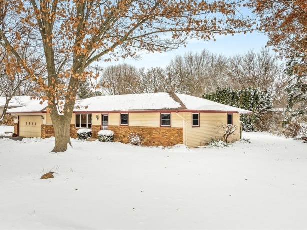 3356 Cavendish, ROCKFORD, Illinois 61109, 3 Bedrooms Bedrooms, ,2 BathroomsBathrooms,House,For Sale,Cavendish,202507370