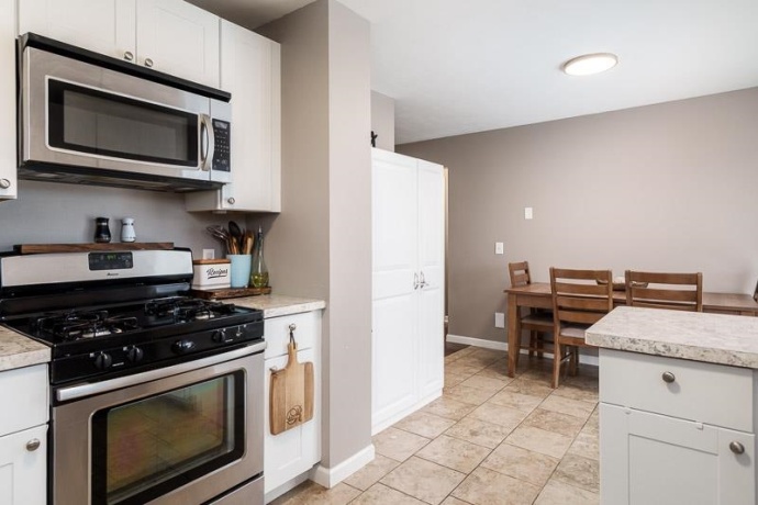 5724 Pierce, SOUTH BELOIT, Illinois 61080, 4 Bedrooms Bedrooms, ,2 BathroomsBathrooms,House,For Sale,Pierce,202507375