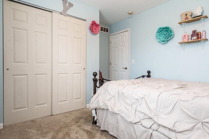 5724 Pierce, SOUTH BELOIT, Illinois 61080, 4 Bedrooms Bedrooms, ,2 BathroomsBathrooms,House,For Sale,Pierce,202507375