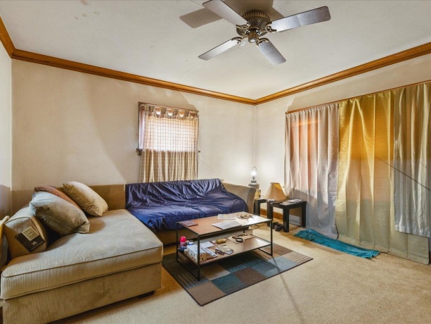 2321 Broadway, ROCKFORD, Illinois 61104, ,3 - 4 Units,For Sale,Broadway,202507376