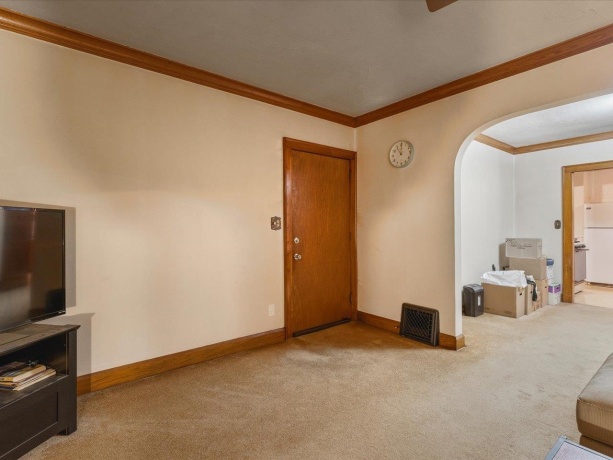 2321 Broadway, ROCKFORD, Illinois 61104, ,3 - 4 Units,For Sale,Broadway,202507376