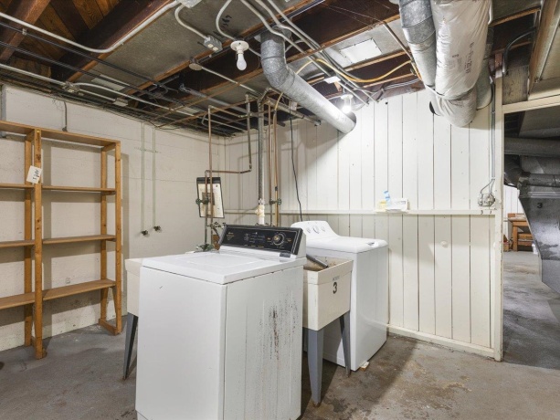 2321 Broadway, ROCKFORD, Illinois 61104, ,3 - 4 Units,For Sale,Broadway,202507376