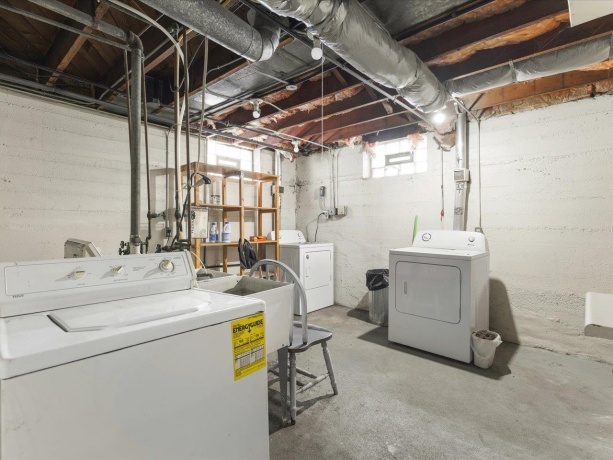 2321 Broadway, ROCKFORD, Illinois 61104, ,3 - 4 Units,For Sale,Broadway,202507376