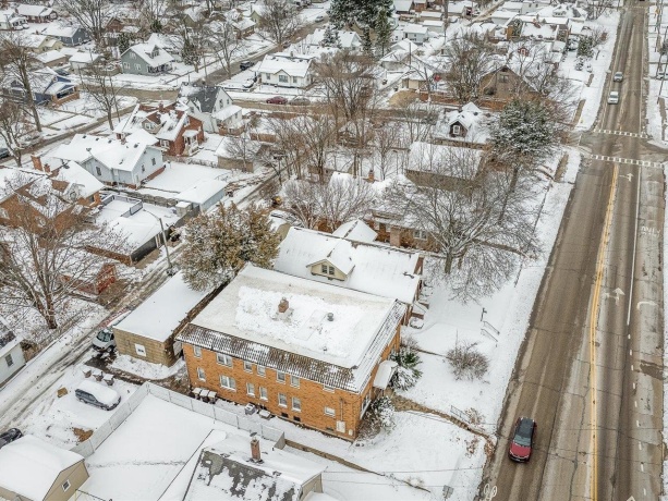 2321 Broadway, ROCKFORD, Illinois 61104, ,3 - 4 Units,For Sale,Broadway,202507376