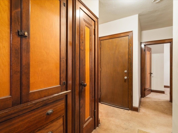 2321 Broadway, ROCKFORD, Illinois 61104, ,3 - 4 Units,For Sale,Broadway,202507376