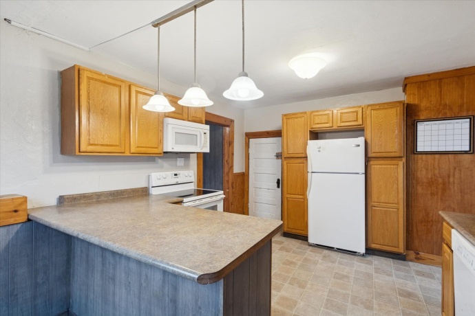 2226 8th, MONROE, Wisconsin 53566, 3 Bedrooms Bedrooms, ,1 BathroomBathrooms,House,For Sale,8th,202507199